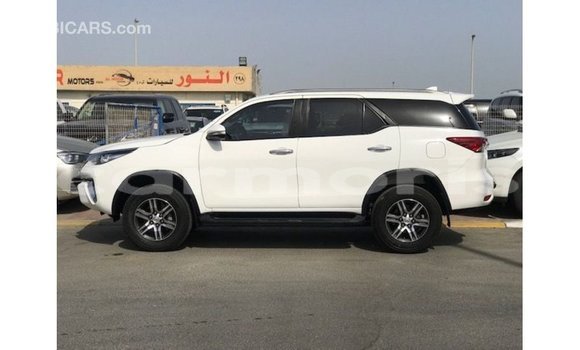 Buy Import Toyota Fortuner White Car in Import - Dubai in Agalega Islands Buy Import Toyota Fortuner White Car in Import - Dubai in Agalega Islands