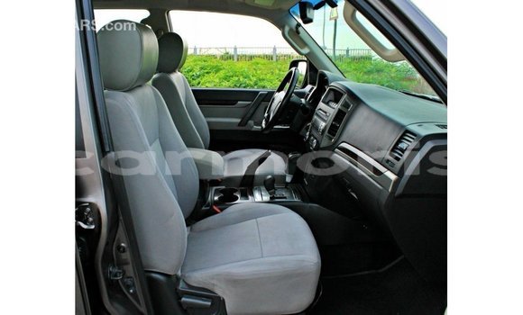 Buy Import Mitsubishi Pajero Brown Car in Import - Dubai in Agalega Islands Buy Import Mitsubishi Pajero Brown Car in Import - Dubai in Agalega Islands