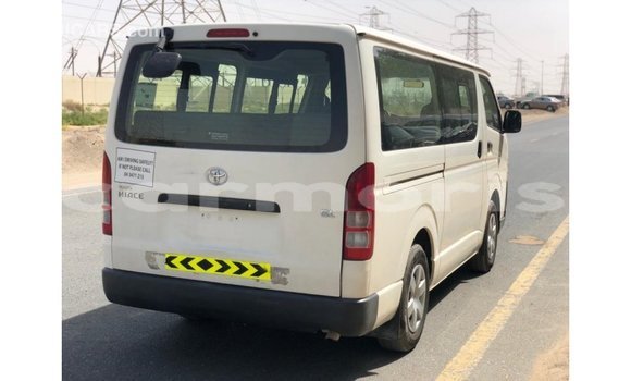 Buy Import Toyota Hiace White Car in Import - Dubai in Agalega Islands Buy Import Toyota Hiace White Car in Import - Dubai in Agalega Islands