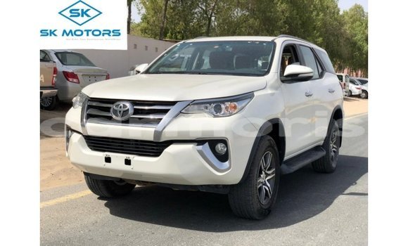 Buy Import Toyota Fortuner White Car in Import - Dubai in Agalega Islands Buy Import Toyota Fortuner White Car in Import - Dubai in Agalega Islands