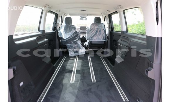 Buy Import Mercedes-Benz 250 Black Car in Import - Dubai in Agalega Islands Buy Import Mercedes-Benz 250 Black Car in Import - Dubai in Agalega Islands