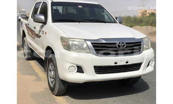 Buy Import Toyota Hilux White Car in Import - Dubai in Agalega Islands Buy Import Toyota Hilux White Car in Import - Dubai in Agalega Islands