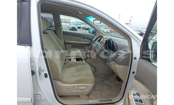 Buy Import Toyota Harrier White Car in Import - Dubai in Agalega Islands Buy Import Toyota Harrier White Car in Import - Dubai in Agalega Islands