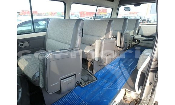 Buy Import Nissan Caravan White Car in Import - Dubai in Agalega Islands Buy Import Nissan Caravan White Car in Import - Dubai in Agalega Islands