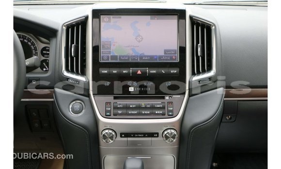 Buy Import Toyota Land Cruiser White Car in Import - Dubai in Agalega Islands Buy Import Toyota Land Cruiser White Car in Import - Dubai in Agalega Islands