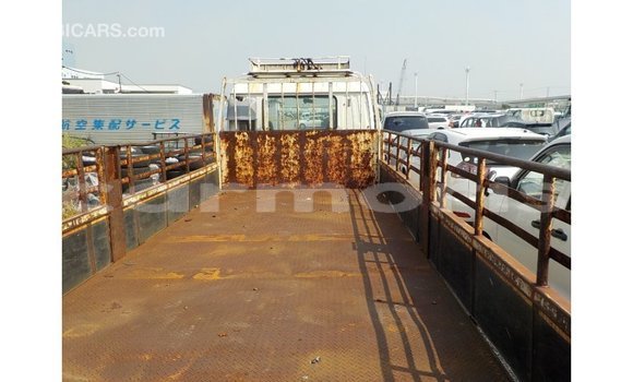 Buy Import Isuzu Rodeo White Car in Import - Dubai in Agalega Islands Buy Import Isuzu Rodeo White Car in Import - Dubai in Agalega Islands