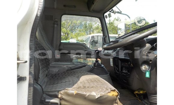 Buy Import Isuzu Rodeo White Car in Import - Dubai in Agalega Islands Buy Import Isuzu Rodeo White Car in Import - Dubai in Agalega Islands