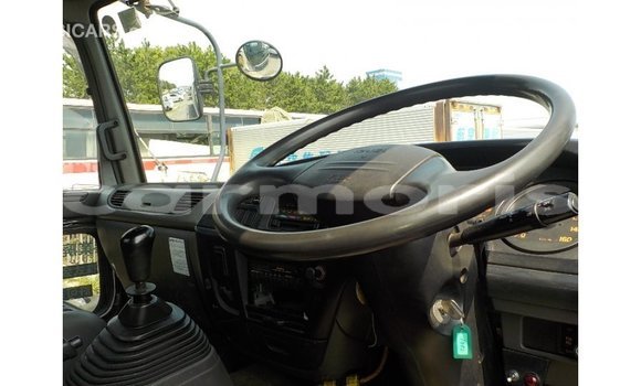 Buy Import Isuzu Rodeo White Car in Import - Dubai in Agalega Islands Buy Import Isuzu Rodeo White Car in Import - Dubai in Agalega Islands