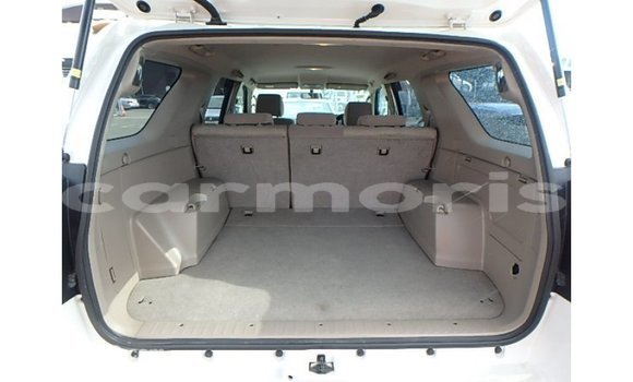 Buy Import Toyota Hilux White Car in Import - Dubai in Agalega Islands Buy Import Toyota Hilux White Car in Import - Dubai in Agalega Islands