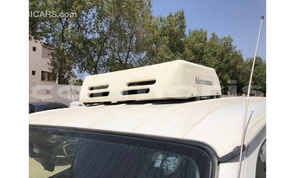 Buy Import Toyota Hiace White Car in Import - Dubai in Agalega Islands Buy Import Toyota Hiace White Car in Import - Dubai in Agalega Islands