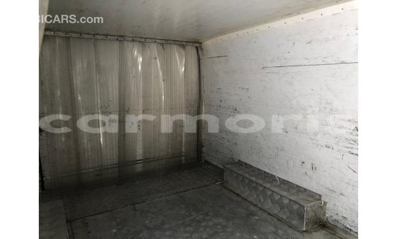 Buy Import Toyota Hiace White Car in Import - Dubai in Agalega Islands Buy Import Toyota Hiace White Car in Import - Dubai in Agalega Islands