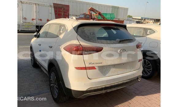 Buy Import Hyundai Tucson White Car in Import - Dubai in Agalega Islands Buy Import Hyundai Tucson White Car in Import - Dubai in Agalega Islands