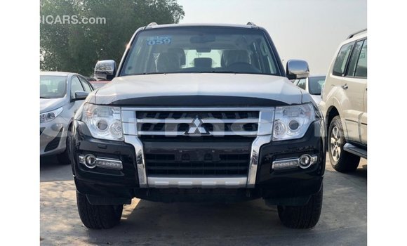 Buy Import Mitsubishi Pajero Black Car in Import - Dubai in Agalega Islands Buy Import Mitsubishi Pajero Black Car in Import - Dubai in Agalega Islands