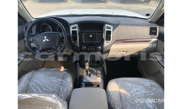 Buy Import Mitsubishi Pajero Black Car in Import - Dubai in Agalega Islands Buy Import Mitsubishi Pajero Black Car in Import - Dubai in Agalega Islands