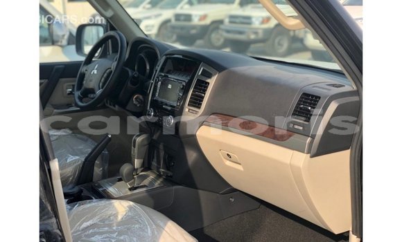 Buy Import Mitsubishi Pajero Black Car in Import - Dubai in Agalega Islands Buy Import Mitsubishi Pajero Black Car in Import - Dubai in Agalega Islands