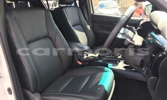 Buy Used Toyota Hilux White Car in Tamarin in Black River District Buy Used Toyota Hilux White Car in Tamarin in Black River District