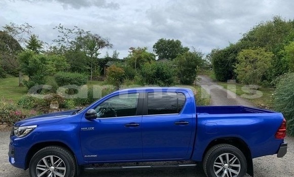 Buy Used Toyota Hilux Blue Car in Tamarin in Black River District Buy Used Toyota Hilux Blue Car in Tamarin in Black River District