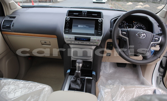 Buy Used Toyota Land Cruiser Prado White Car in Tamarin in Black River District Buy Used Toyota Land Cruiser Prado White Car in Tamarin in Black River District