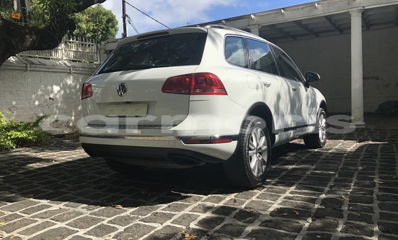 Buy Used Volkswagen Touareg White Car in Port Louis in Port Louis District Buy Used Volkswagen Touareg White Car in Port Louis in Port Louis District