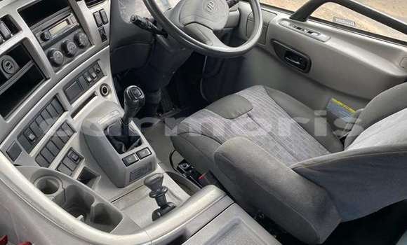 Acheter Occasion Utilitaire Nissan UD Blanc à Port Louis, Port Louis District Acheter Occasion Utilitaire Nissan UD Blanc à Port Louis, Port Louis District