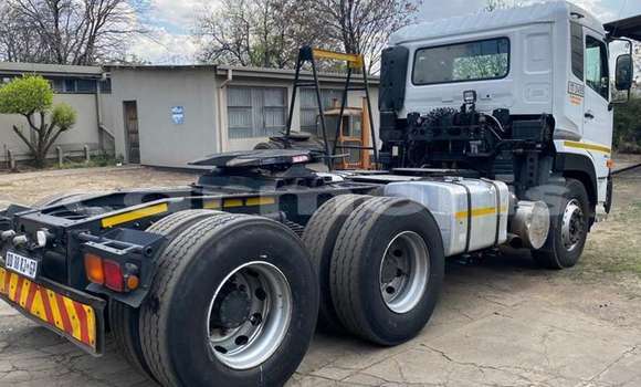 Acheter Occasion Utilitaire Nissan UD Blanc à Port Louis, Port Louis District Acheter Occasion Utilitaire Nissan UD Blanc à Port Louis, Port Louis District