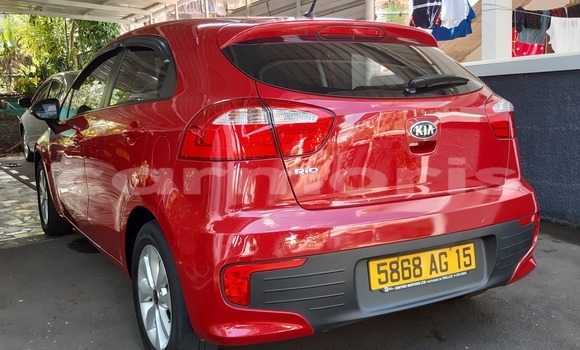 Buy Used Kia Rio Red Car in Plaines des Papayes in Pamplempousses Buy Used Kia Rio Red Car in Plaines des Papayes in Pamplempousses