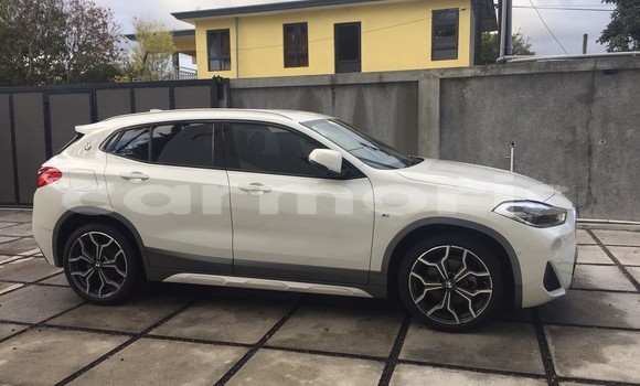 Buy Used BMW X2 White Car in Surinam in Savanne