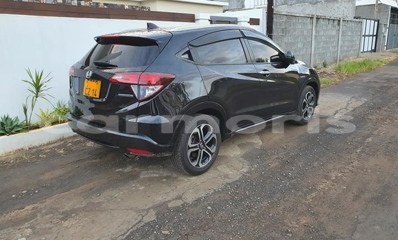 Buy Used Honda vezel Black Car in Albion in Black River District Buy Used Honda vezel Black Car in Albion in Black River District