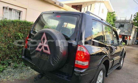 Buy Used Mitsubishi Pajero Black Car in Vacoas–Phoenix in Plaines Wilhems District Buy Used Mitsubishi Pajero Black Car in Vacoas–Phoenix in Plaines Wilhems District