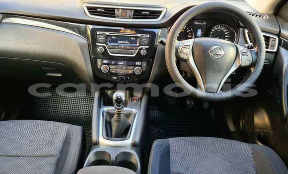 Buy Used Nissan Qashqai White Car in Vacoas–Phoenix in Plaines Wilhems District Buy Used Nissan Qashqai White Car in Vacoas–Phoenix in Plaines Wilhems District