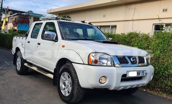 Buy Used Nissan Hardbody White Car in Vacoas–Phoenix in Plaines Wilhems District Buy Used Nissan Hardbody White Car in Vacoas–Phoenix in Plaines Wilhems District