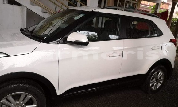 Buy Used Hyundai Creta White Car in Albion in Black River District Buy Used Hyundai Creta White Car in Albion in Black River District