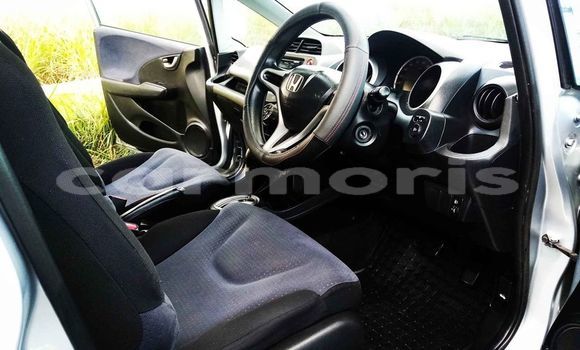 Buy Used Honda fit Silver Car in Albion in Black River District Buy Used Honda fit Silver Car in Albion in Black River District