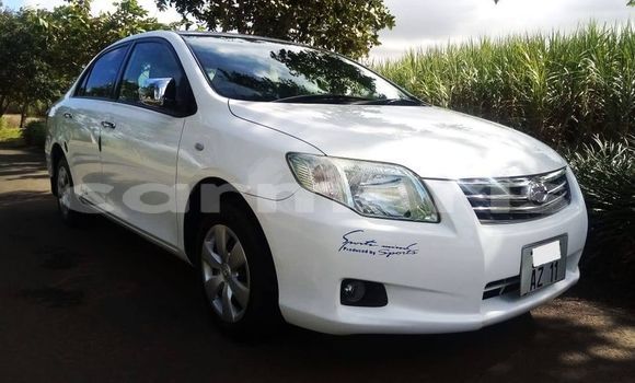 Buy Used Toyota Axio White Car in Albion in Black River District Buy Used Toyota Axio White Car in Albion in Black River District