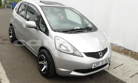 Buy Used Honda fit Silver Car in Albion in Black River District Buy Used Honda fit Silver Car in Albion in Black River District