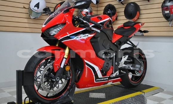 Buy Used Honda CBR 1000 RR Red Bike in Baie Malgache in Rodrigues Buy Used Honda CBR 1000 RR Red Bike in Baie Malgache in Rodrigues