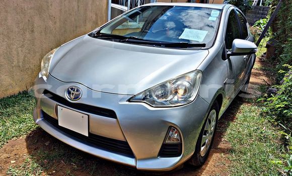 Buy Used Toyota Aqua Silver Car in Albion in Black River District Buy Used Toyota Aqua Silver Car in Albion in Black River District