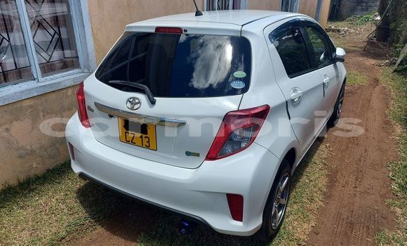 Buy Used Toyota Vitz White Car in Albion in Black River District Buy Used Toyota Vitz White Car in Albion in Black River District
