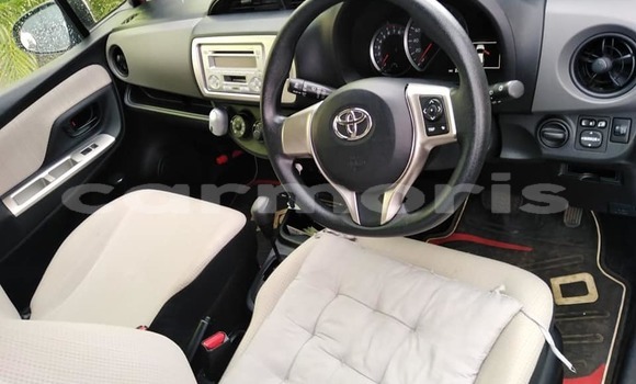 Buy Used Toyota Vitz Silver Car in Albion in Black River District Buy Used Toyota Vitz Silver Car in Albion in Black River District