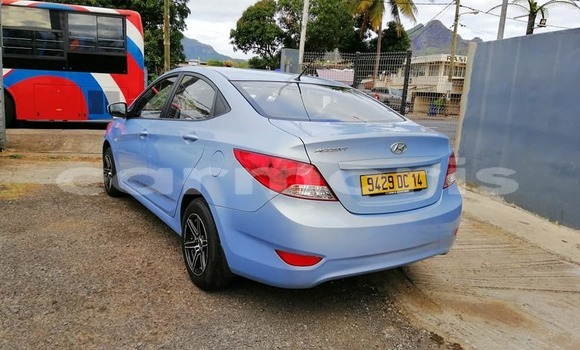 Buy Used Hyundai Accent Blue Car in Albion in Black River District Buy Used Hyundai Accent Blue Car in Albion in Black River District