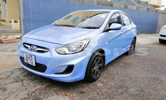 Buy Used Hyundai Accent Blue Car in Albion in Black River District Buy Used Hyundai Accent Blue Car in Albion in Black River District