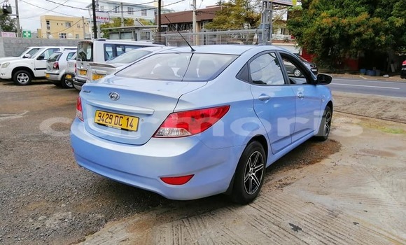 Buy Used Hyundai Accent Blue Car in Albion in Black River District Buy Used Hyundai Accent Blue Car in Albion in Black River District