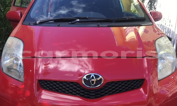 Acheter Occasion Voiture Toyota Yaris Rouge à Rivière des Anguilles, Savanne Acheter Occasion Voiture Toyota Yaris Rouge à Rivière des Anguilles, Savanne