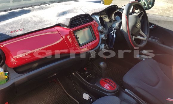Buy Used Honda fit Red Car in Vacoas–Phoenix in Plaines Wilhems District Buy Used Honda fit Red Car in Vacoas–Phoenix in Plaines Wilhems District