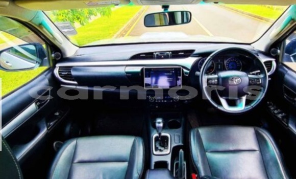 Buy Used Toyota Hiluxe Revo Silver Car in Tamarin in Black River District Buy Used Toyota Hiluxe Revo Silver Car in Tamarin in Black River District