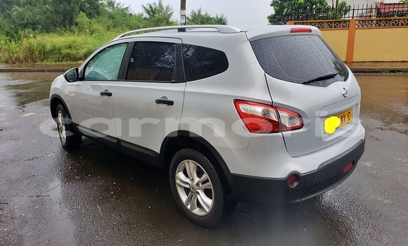 Buy Used Nissan Qashqai+2 Other Car in Triolet in Pamplempousses Buy Used Nissan Qashqai+2 Other Car in Triolet in Pamplempousses