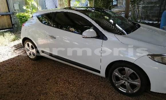 Buy Used Renault Megane White Car in Riviere des Anguilles in Savanne Buy Used Renault Megane White Car in Riviere des Anguilles in Savanne