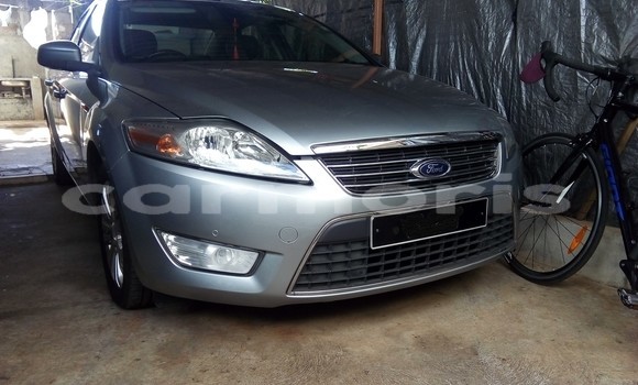 Buy Used Ford Mondeo Silver Car in Baie du Tombeau in Pamplemousses District Buy Used Ford Mondeo Silver Car in Baie du Tombeau in Pamplemousses District