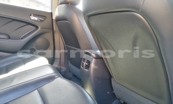 Buy Used Kia Cerato Silver Car in Quatre Bornes in Plaines Wilhems District Buy Used Kia Cerato Silver Car in Quatre Bornes in Plaines Wilhems District