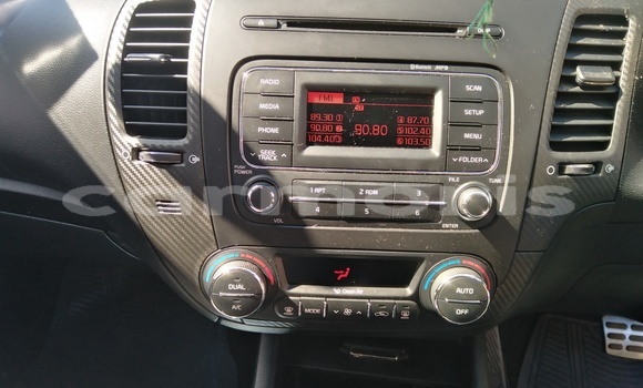 Buy Used Kia Cerato Silver Car in Quatre Bornes in Plaines Wilhems District Buy Used Kia Cerato Silver Car in Quatre Bornes in Plaines Wilhems District